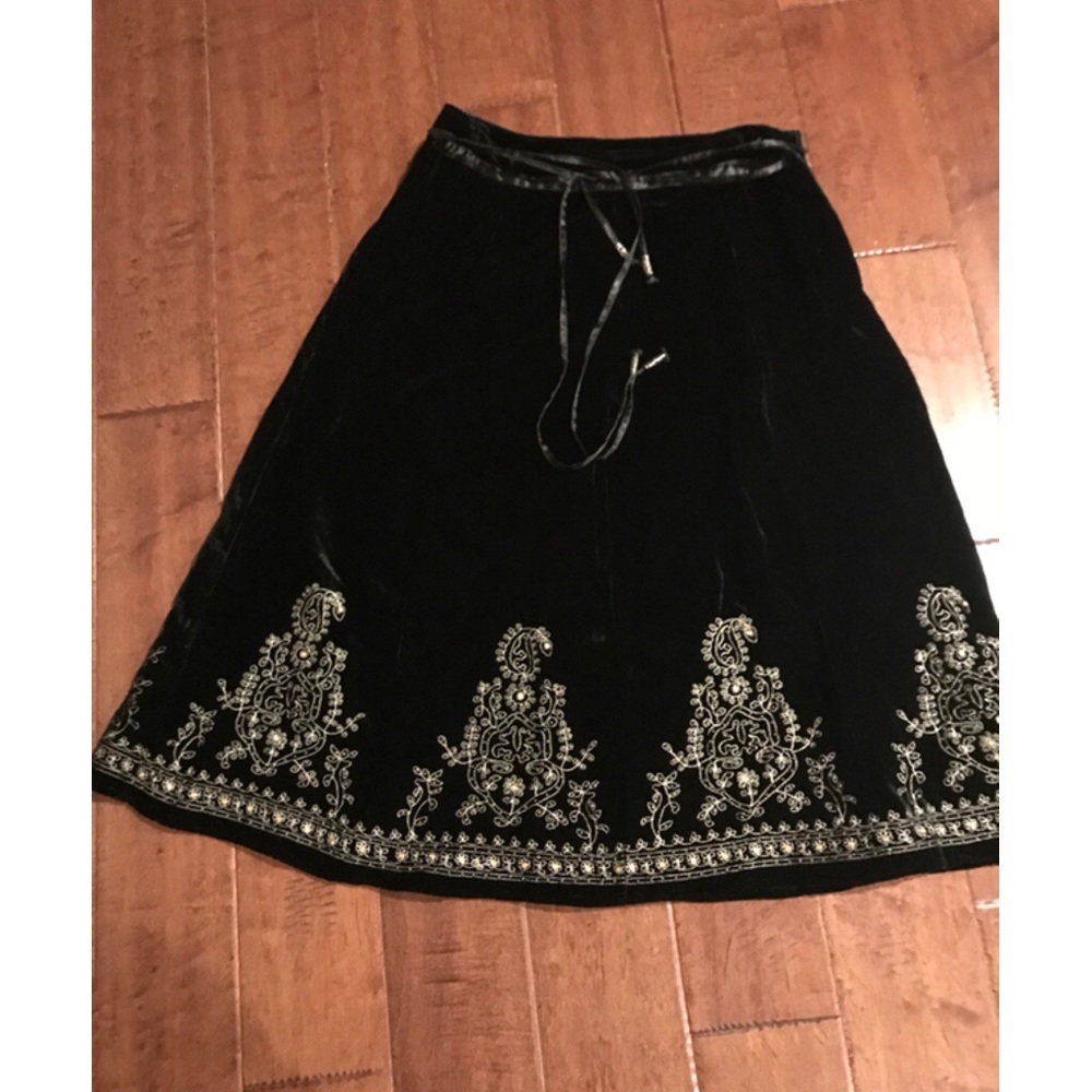 Rare Carole Little Velvet Embroidered Skirt